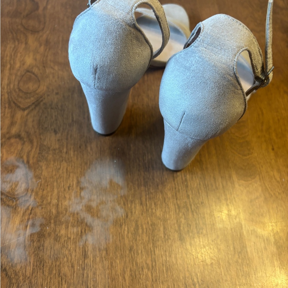 Madden Girl Cream Block Heel Sandals - Picture 5 of 7